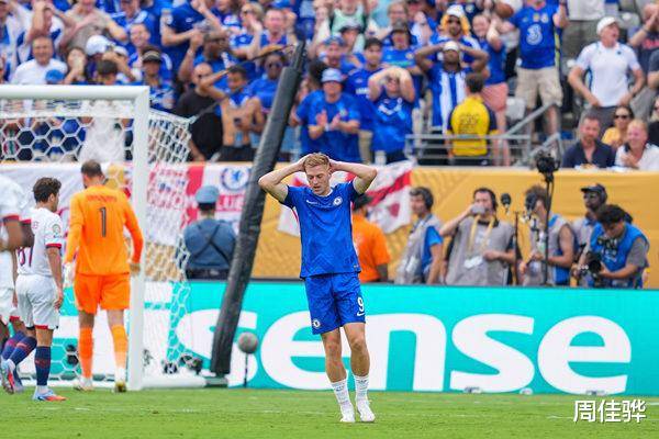 包含巴黎圣日耳曼险胜莱比锡，阿扎尔梅开二度世界杯的词条